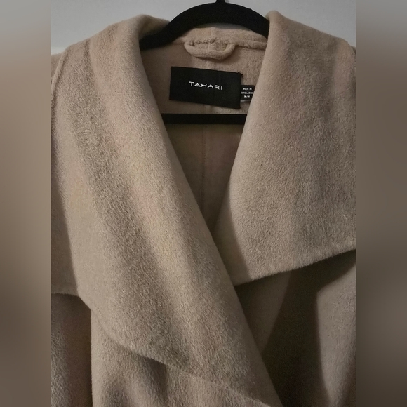 Tahari Wool Coat w/ tie belt - Picture 10 of 12